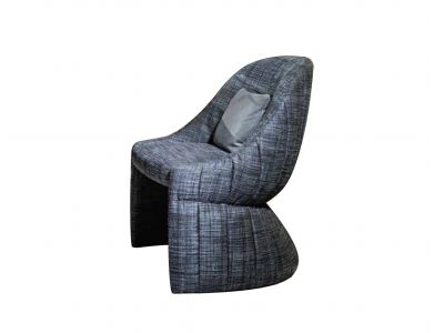 G05-03   Dressing stool